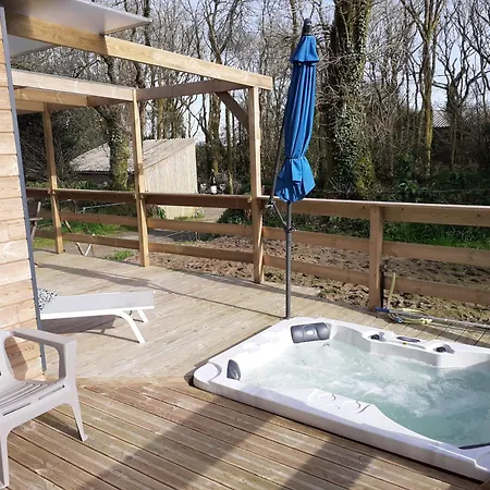 Des Monts D'arree & Holiday home