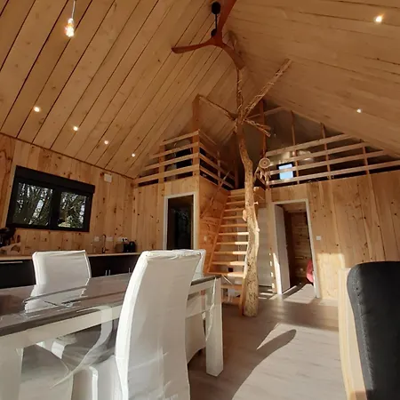 Des Monts D'arree & Holiday home